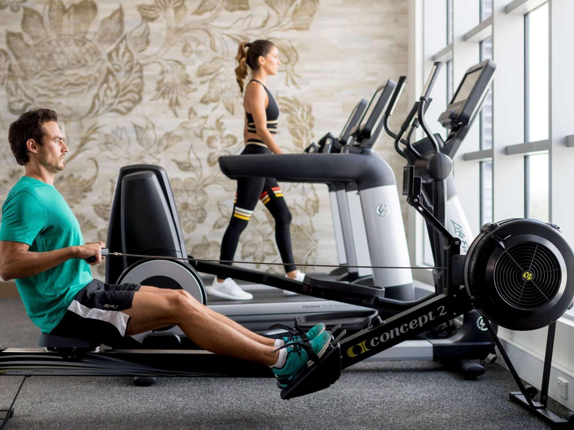 The William Inglis Mgallery Warwick Farm Buitenkant foto A Concept 2 model C in a gym